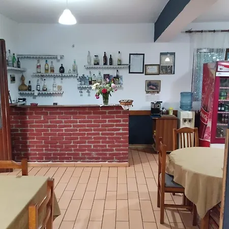 Couette-café Altin Prendi